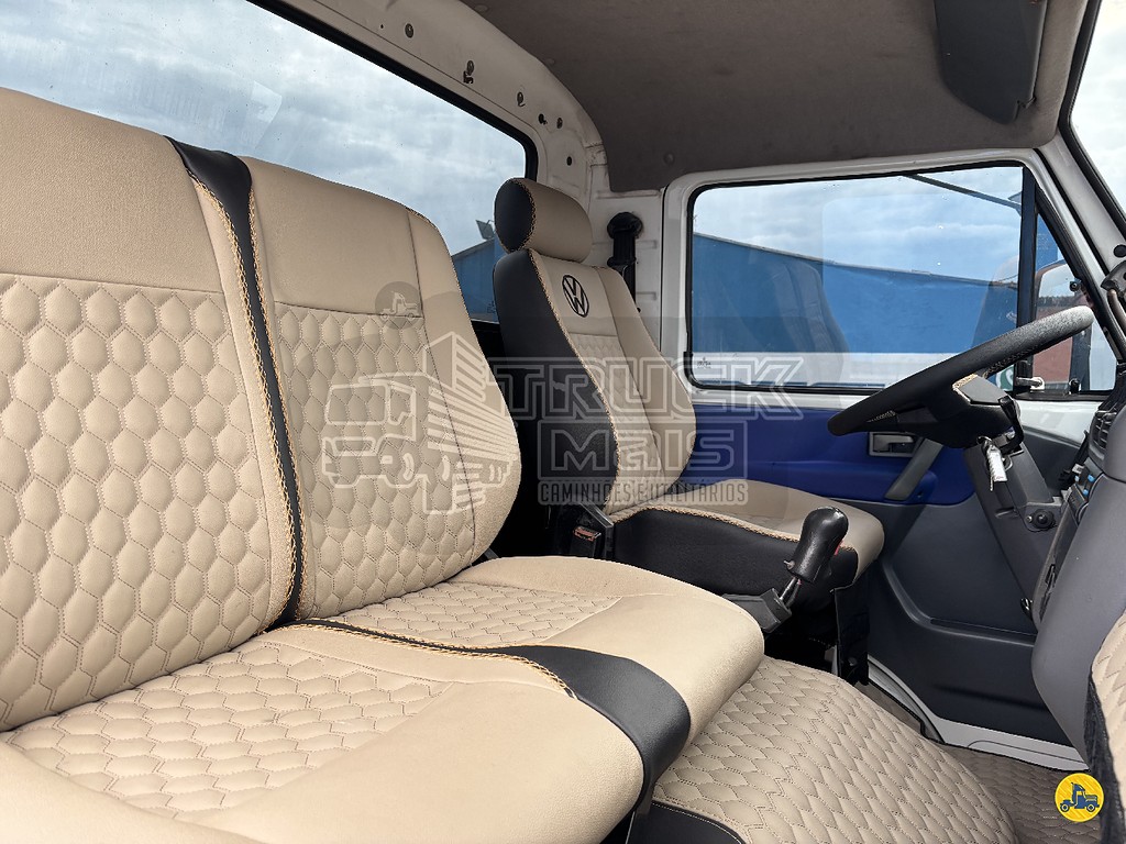 Caminhão VOLKSWAGEN VW 13150 Chassis ANO 2002 de Truck Mais Caminhões no Paraná