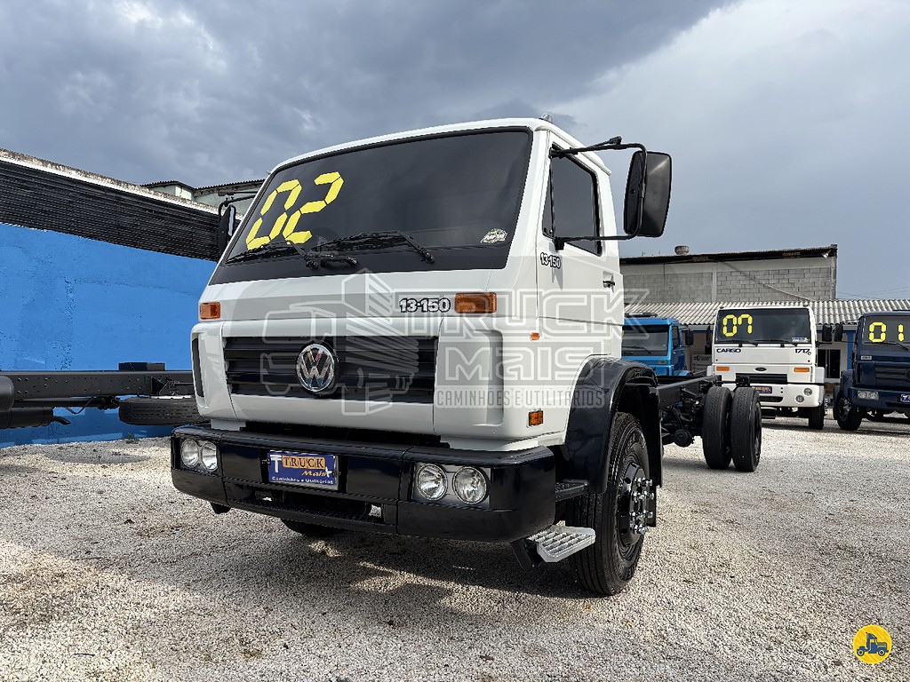 Caminhão VOLKSWAGEN VW 13150 Chassis ANO 2002 de Truck Mais Caminhões no Paraná