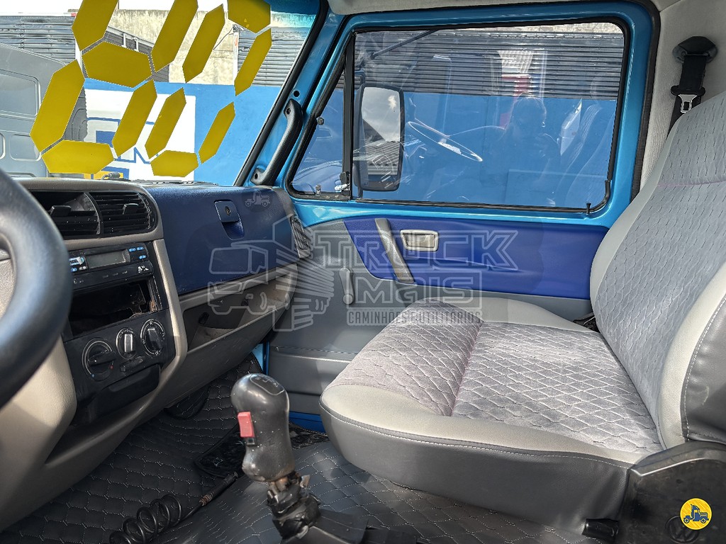 Caminhão VOLKSWAGEN VW 17180 Chassis ANO 2008 de Truck Mais Caminhões no Paraná
