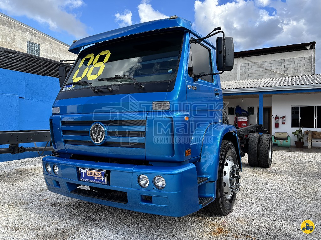 Caminhão VOLKSWAGEN VW 17180 Chassis ANO 2008 de Truck Mais Caminhões no Paraná