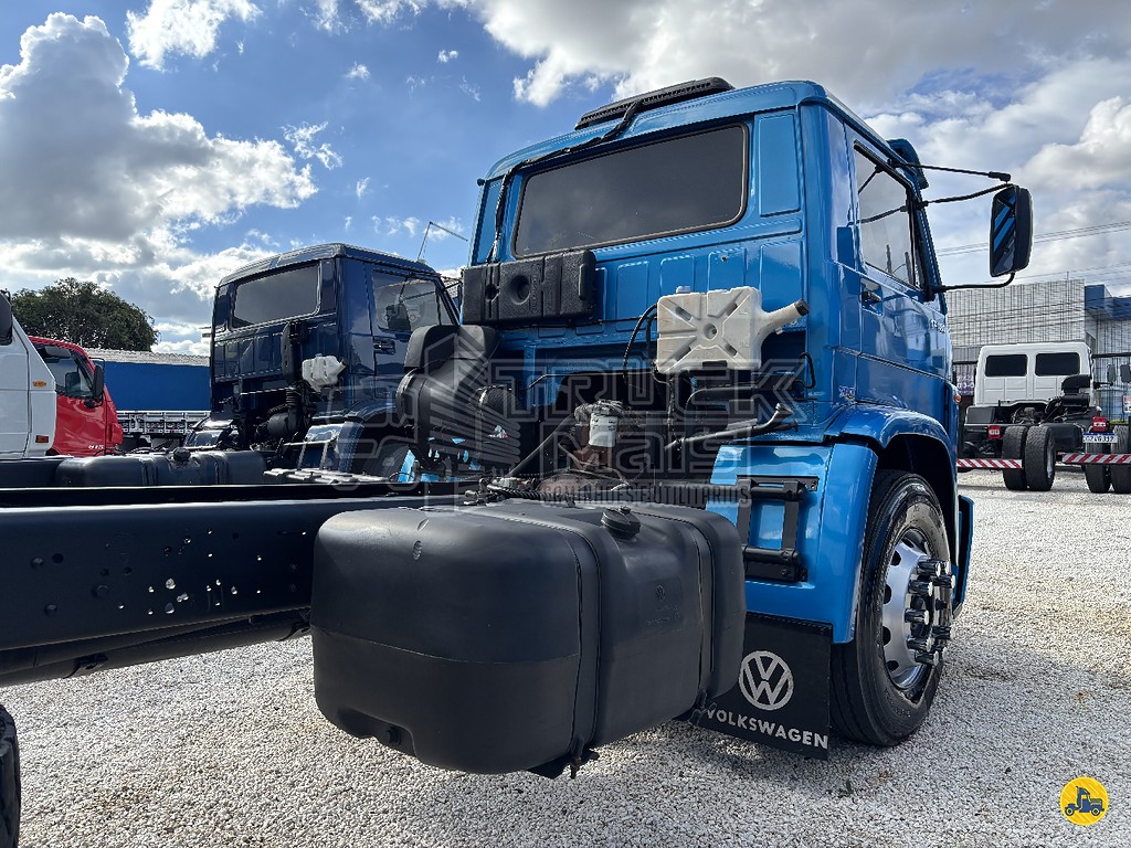 Caminhão VOLKSWAGEN VW 17180 Chassis ANO 2008 de Truck Mais Caminhões no Paraná