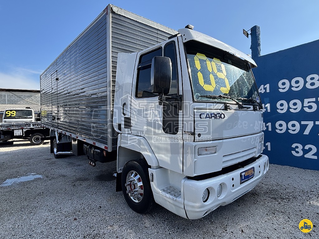 Caminhão FORD CARGO 1617 Baú Furgão ANO 2009 de Truck Mais Caminhões no Paraná