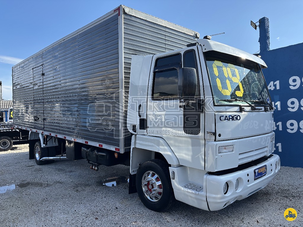 Caminhão FORD CARGO 1617 Baú Furgão ANO 2009 de Truck Mais Caminhões no Paraná
