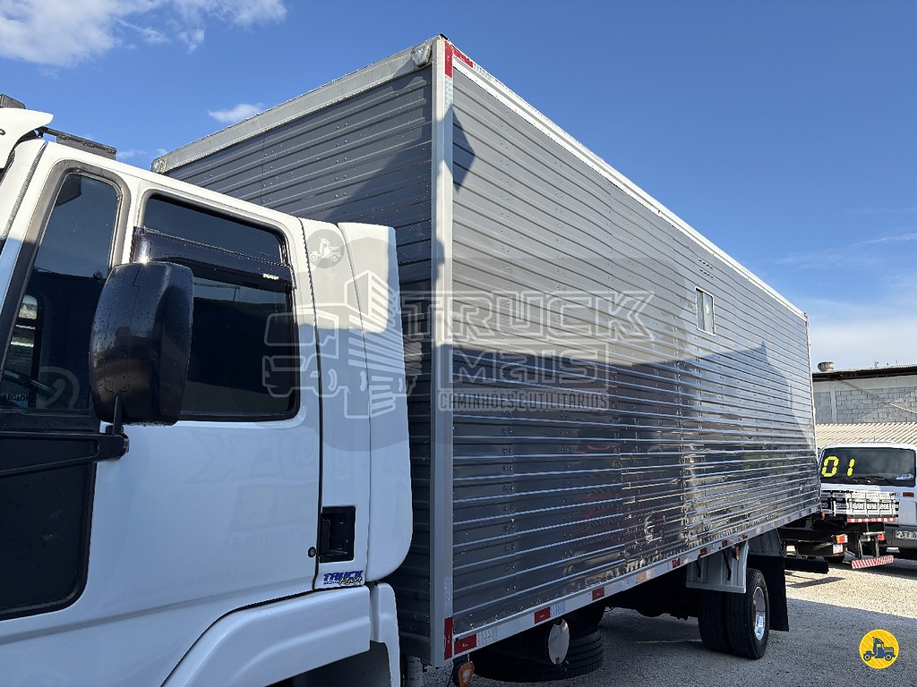 Caminhão FORD CARGO 1617 Baú Furgão ANO 2009 de Truck Mais Caminhões no Paraná