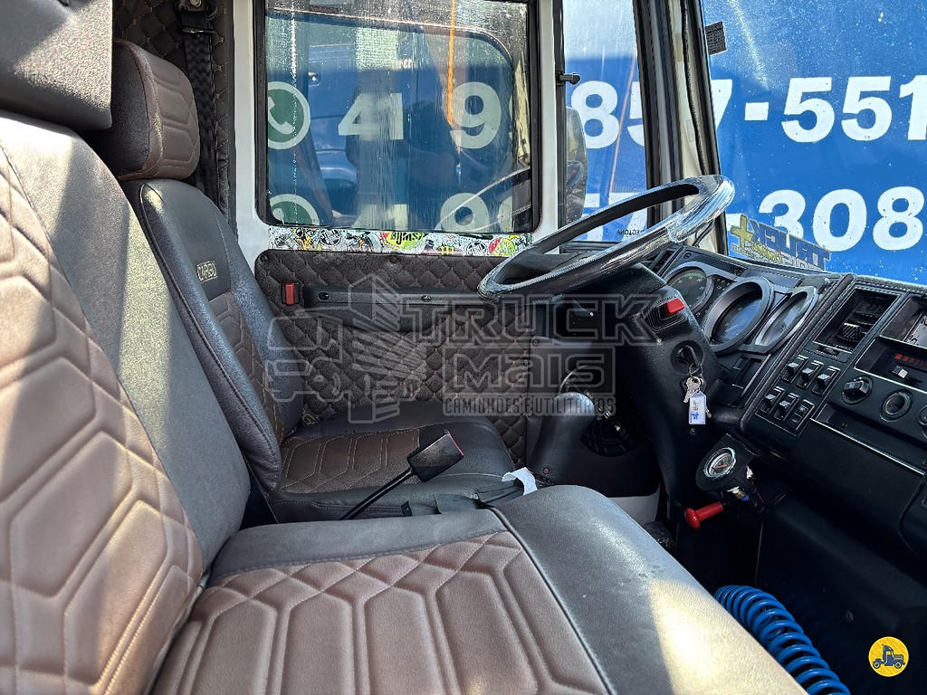Caminhão FORD CARGO 1617 Baú Furgão ANO 2009 de Truck Mais Caminhões no Paraná