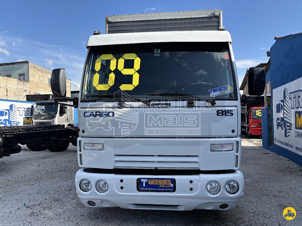 Caminhão FORD CARGO 1617 Baú Furgão ANO 2009 de Truck Mais Caminhões no Paraná