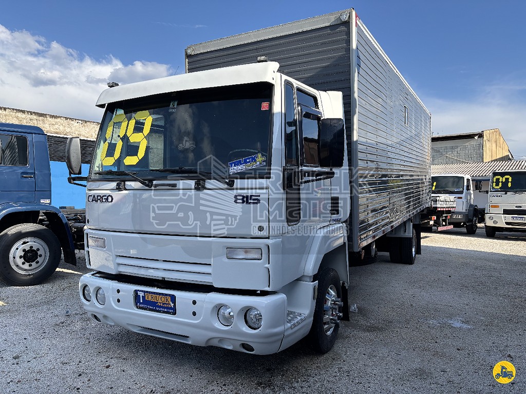 Caminhão FORD CARGO 1617 Baú Furgão ANO 2009 de Truck Mais Caminhões no Paraná