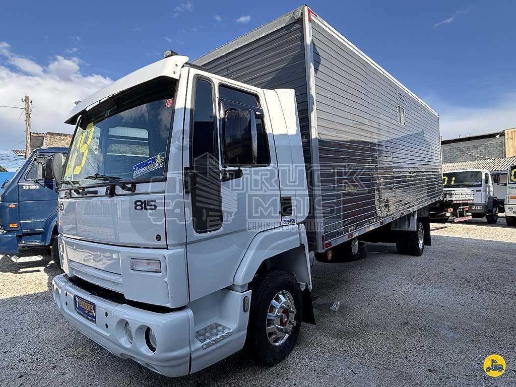 Caminhão FORD CARGO 1617 Baú Furgão ANO 2009 de Truck Mais Caminhões no Paraná