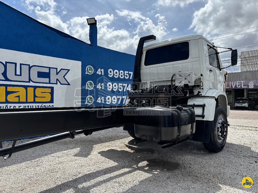 Caminhão VOLKSWAGEN VW 16170 Chassis ANO 1999 de Truck Mais Caminhões no Paraná