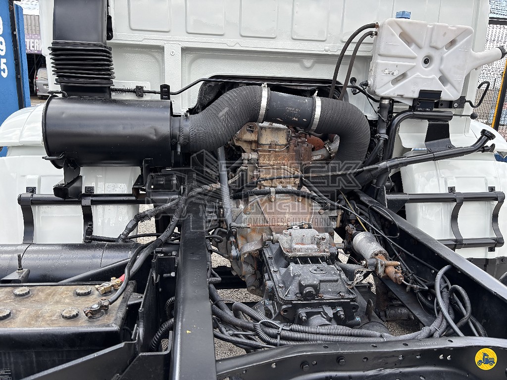 Caminhão VOLKSWAGEN VW 16170 Chassis ANO 1999 de Truck Mais Caminhões no Paraná