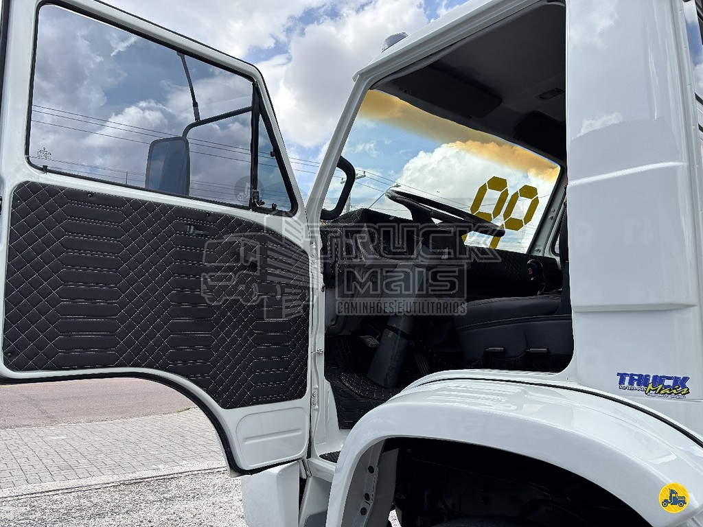 Caminhão VOLKSWAGEN VW 16170 Chassis ANO 1999 de Truck Mais Caminhões no Paraná