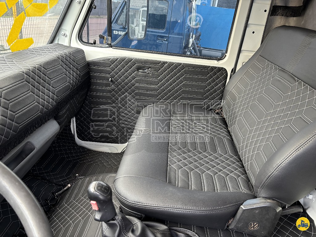 Caminhão VOLKSWAGEN VW 16170 Chassis ANO 1999 de Truck Mais Caminhões no Paraná