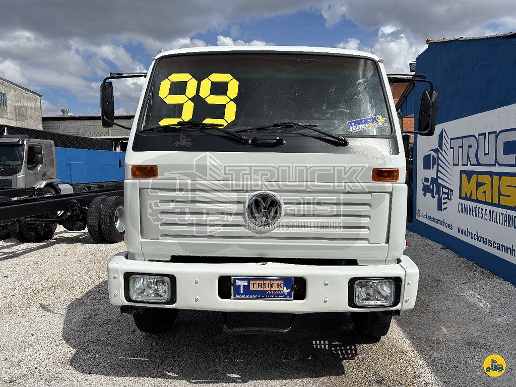 Caminhão VOLKSWAGEN VW 16170 Chassis ANO 1999 de Truck Mais Caminhões no Paraná