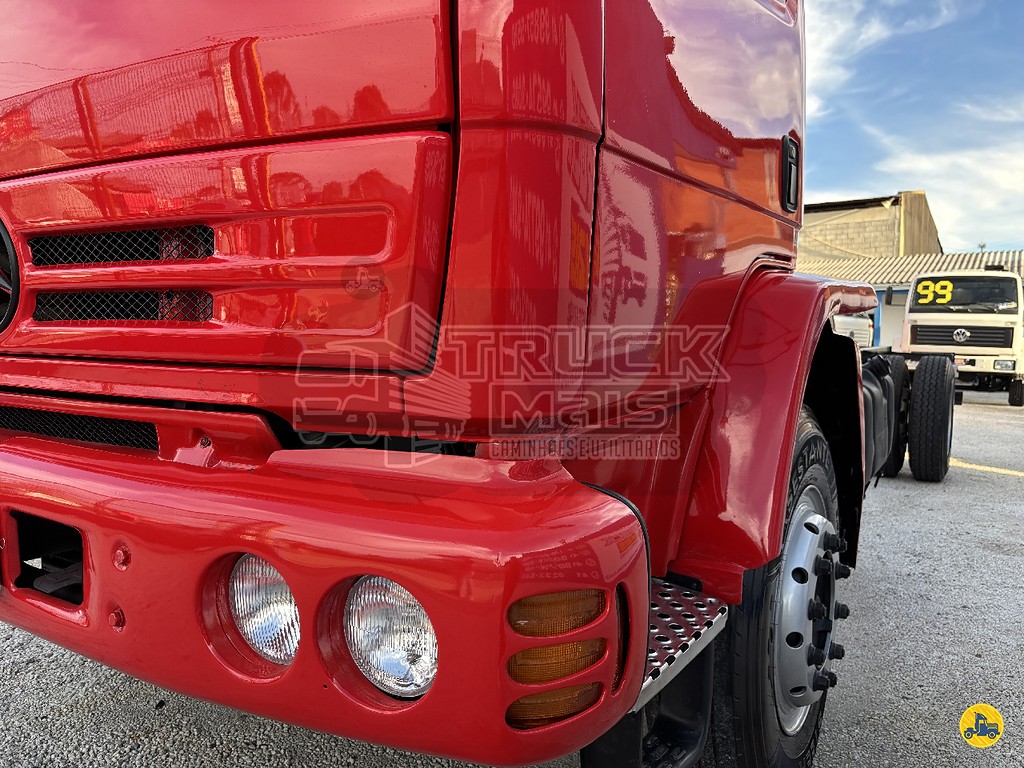 Caminhão MERCEDES BENZ MB 1318 Chassis ANO 2003 de Truck Mais Caminhões no Paraná