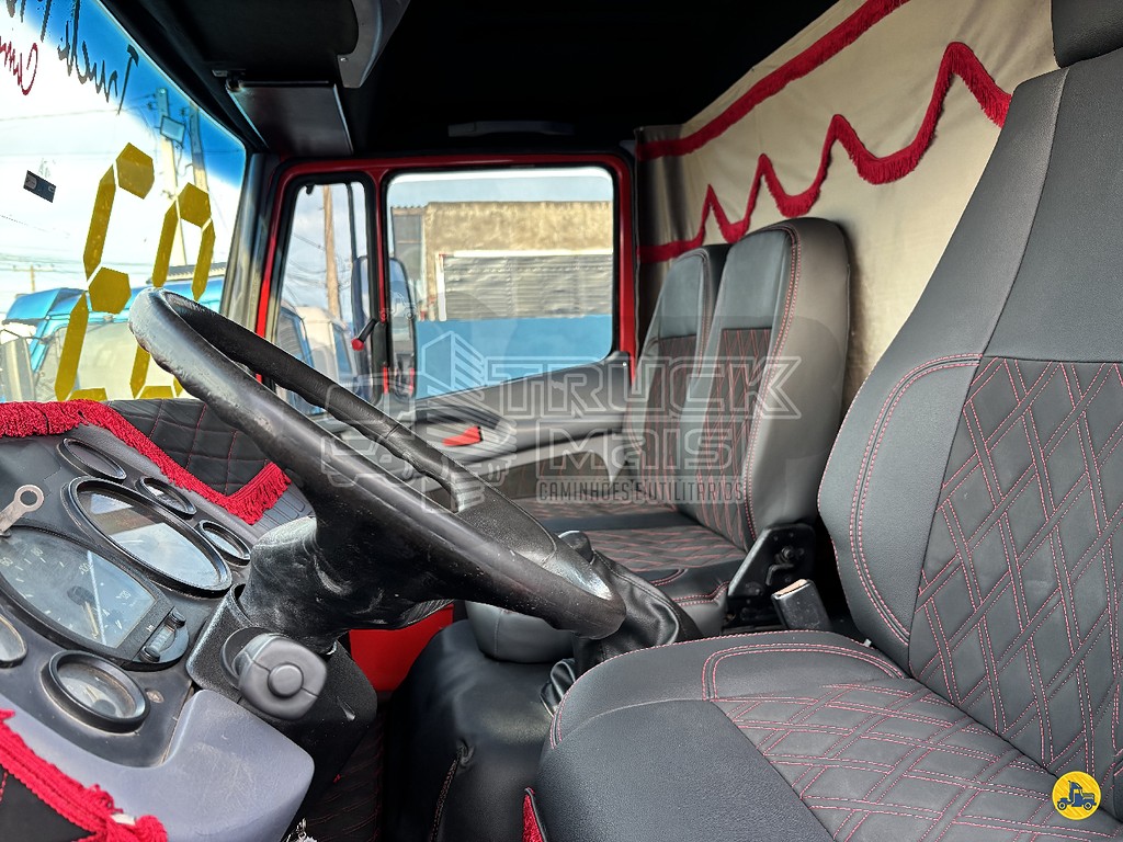 Caminhão MERCEDES BENZ MB 1318 Chassis ANO 2003 de Truck Mais Caminhões no Paraná