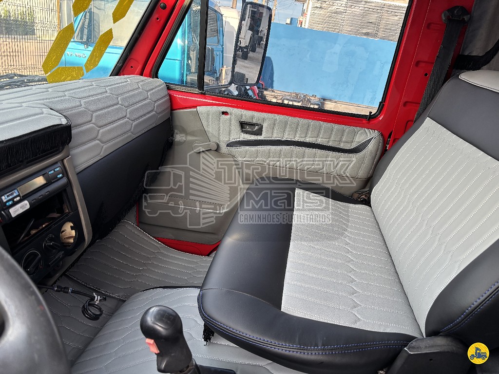 Caminhão VOLKSWAGEN 13.150 Chassis ANO 2003 de Truck Mais Caminhões no Paraná