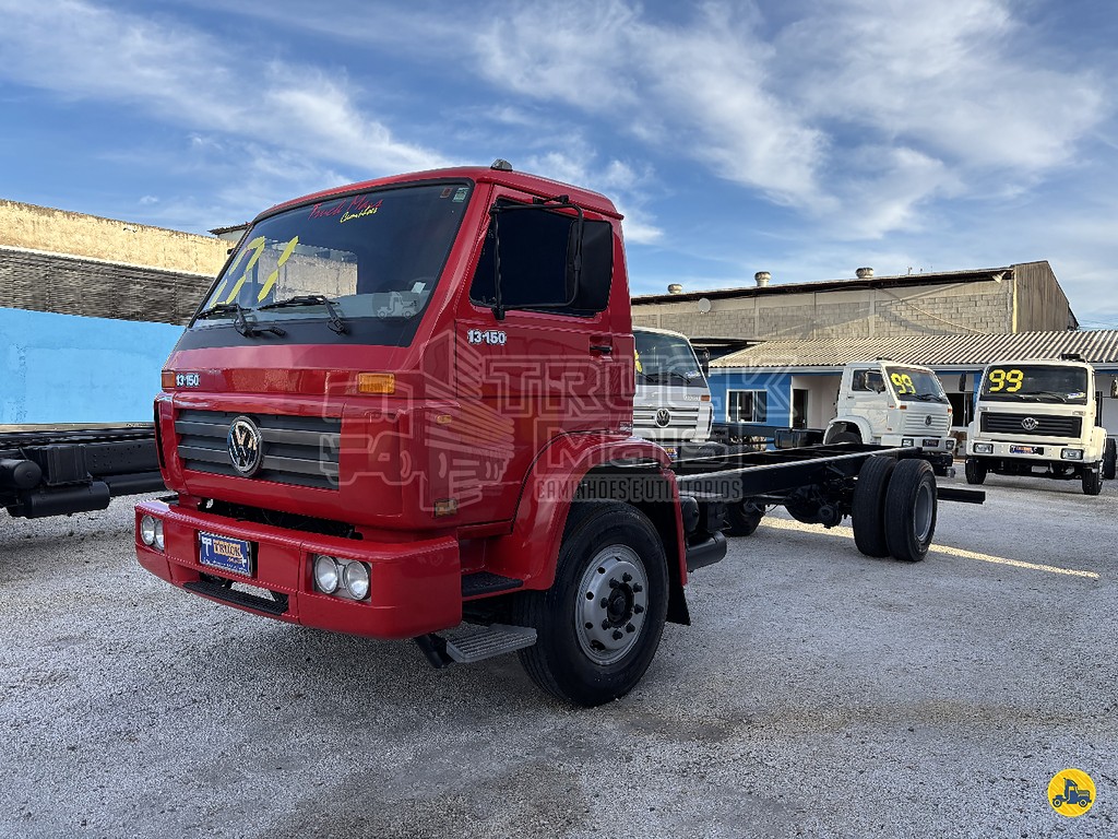 Caminhão VOLKSWAGEN 13.150 Chassis ANO 2003 de Truck Mais Caminhões no Paraná