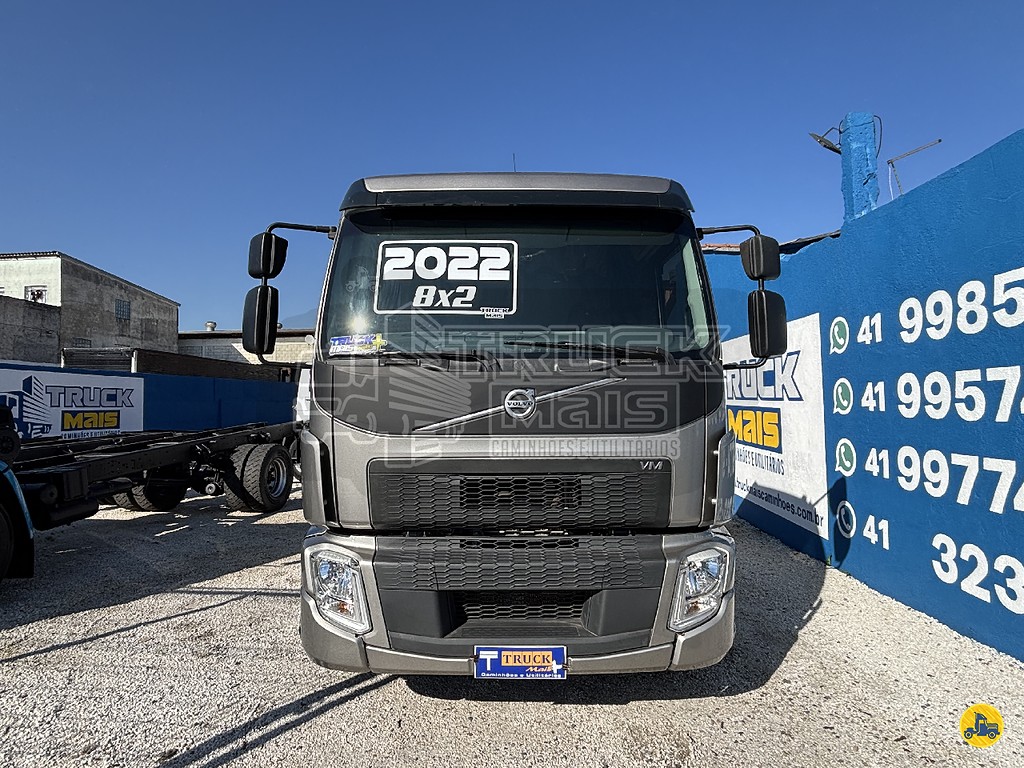 Caminhão VOLVO VM 330 Chassis ANO 2022 de Truck Mais Caminhões no Paraná