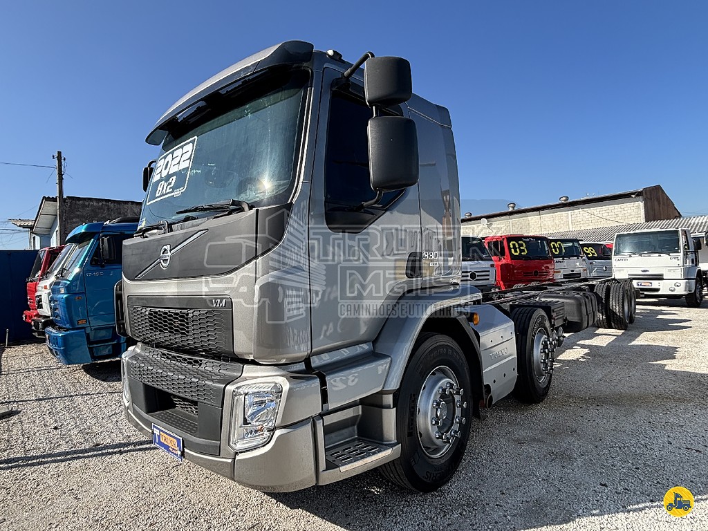 Caminhão VOLVO VM 330 Chassis ANO 2022 de Truck Mais Caminhões no Paraná