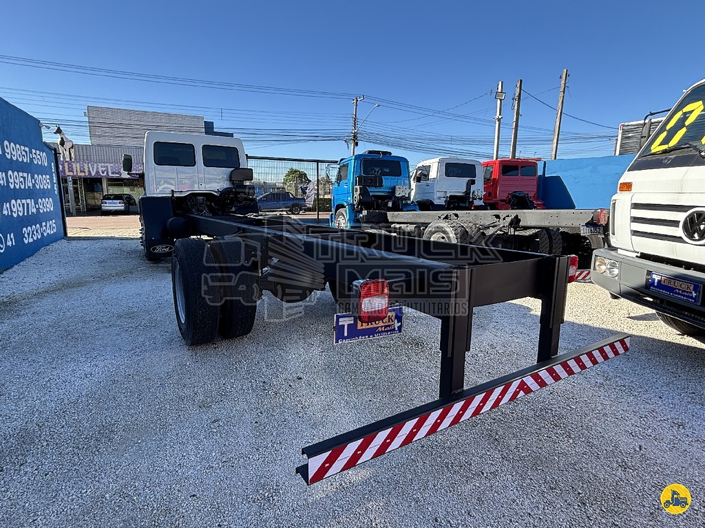 Caminhão FORD CARGO 1717 Chassis ANO 2008 de Truck Mais Caminhões no Paraná