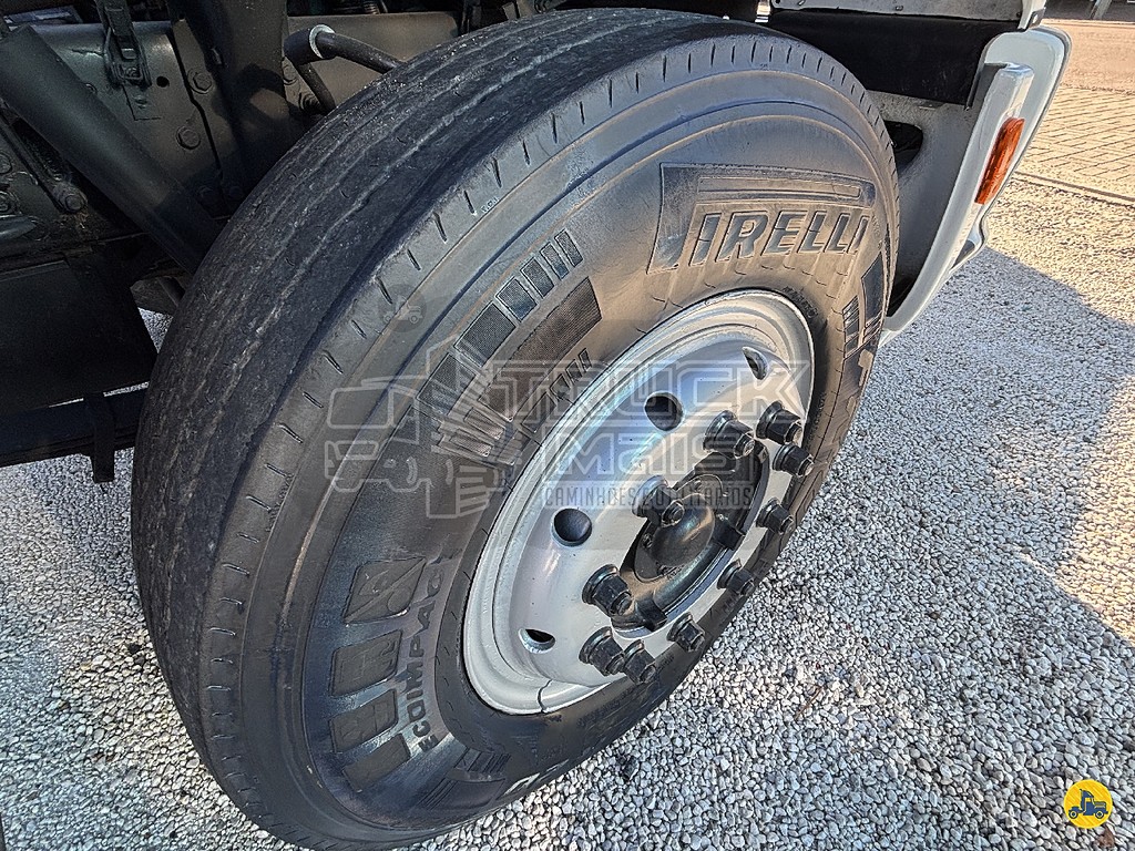 Caminhão FORD CARGO 1717 Chassis ANO 2008 de Truck Mais Caminhões no Paraná