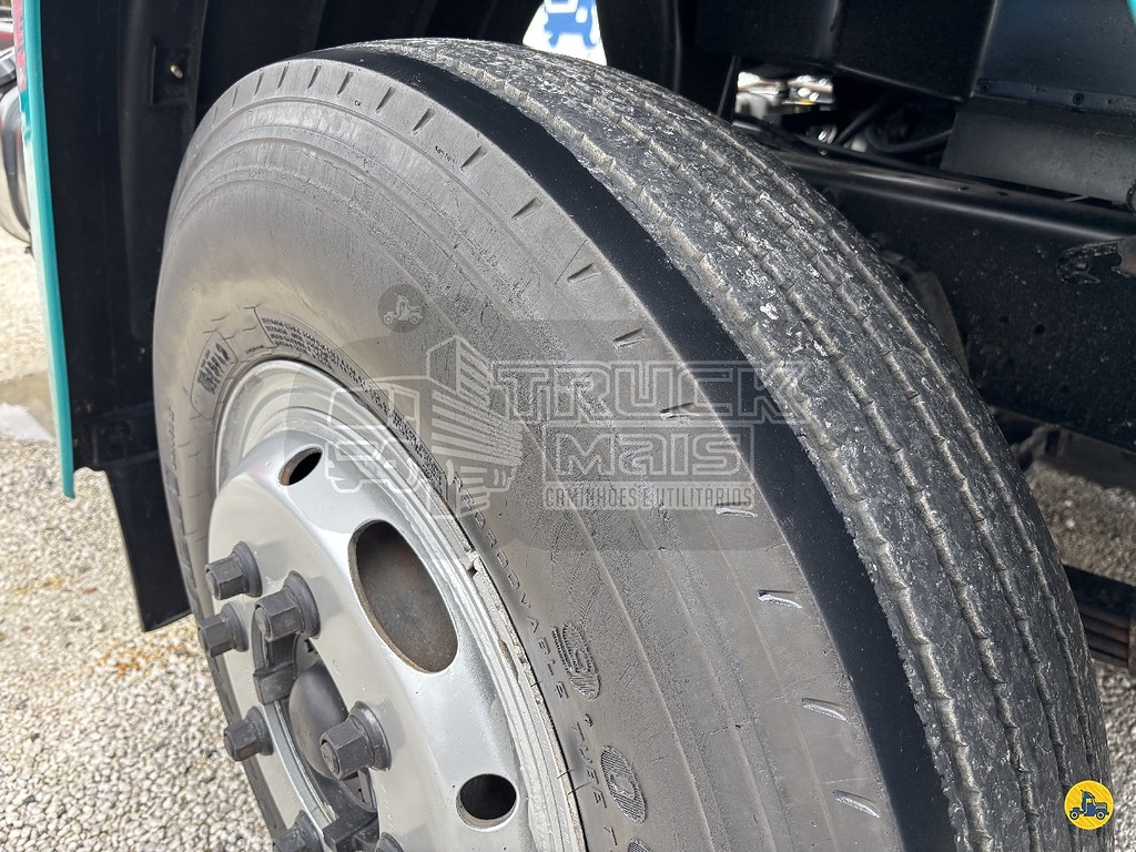 Caminhão VOLKSWAGEN VW 13150 Chassis ANO 2001 de Truck Mais Caminhões no Paraná