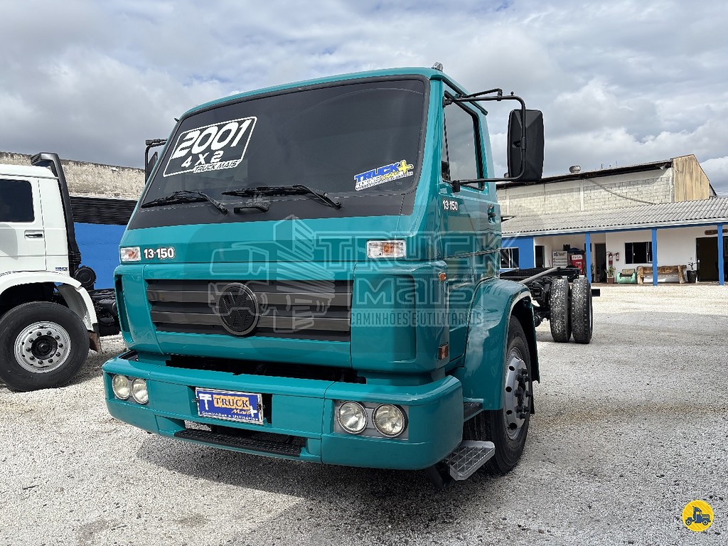 Caminhão VOLKSWAGEN VW 13150 Chassis ANO 2001 de Truck Mais Caminhões no Paraná