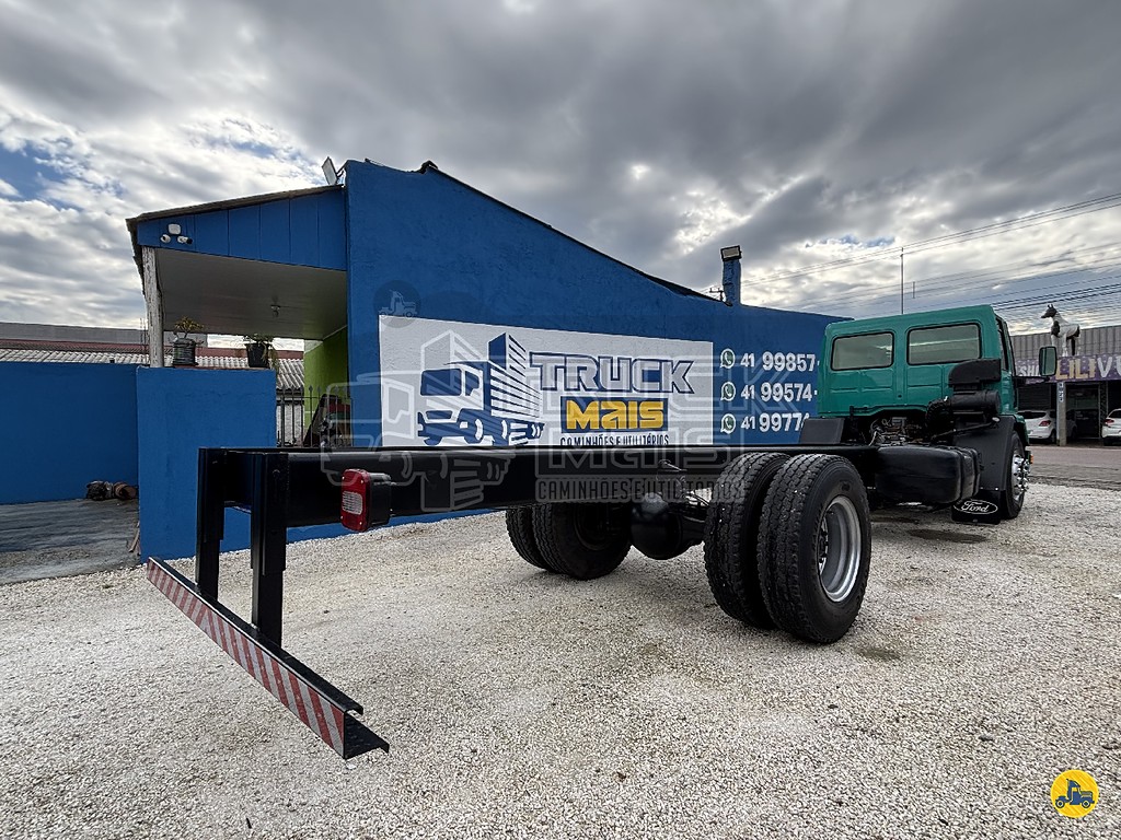 Caminhão FORD CARGO 1717 Chassis ANO 2008 de Truck Mais Caminhões no Paraná