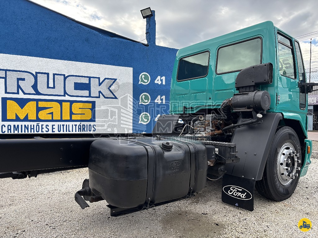 Caminhão FORD CARGO 1717 Chassis ANO 2008 de Truck Mais Caminhões no Paraná