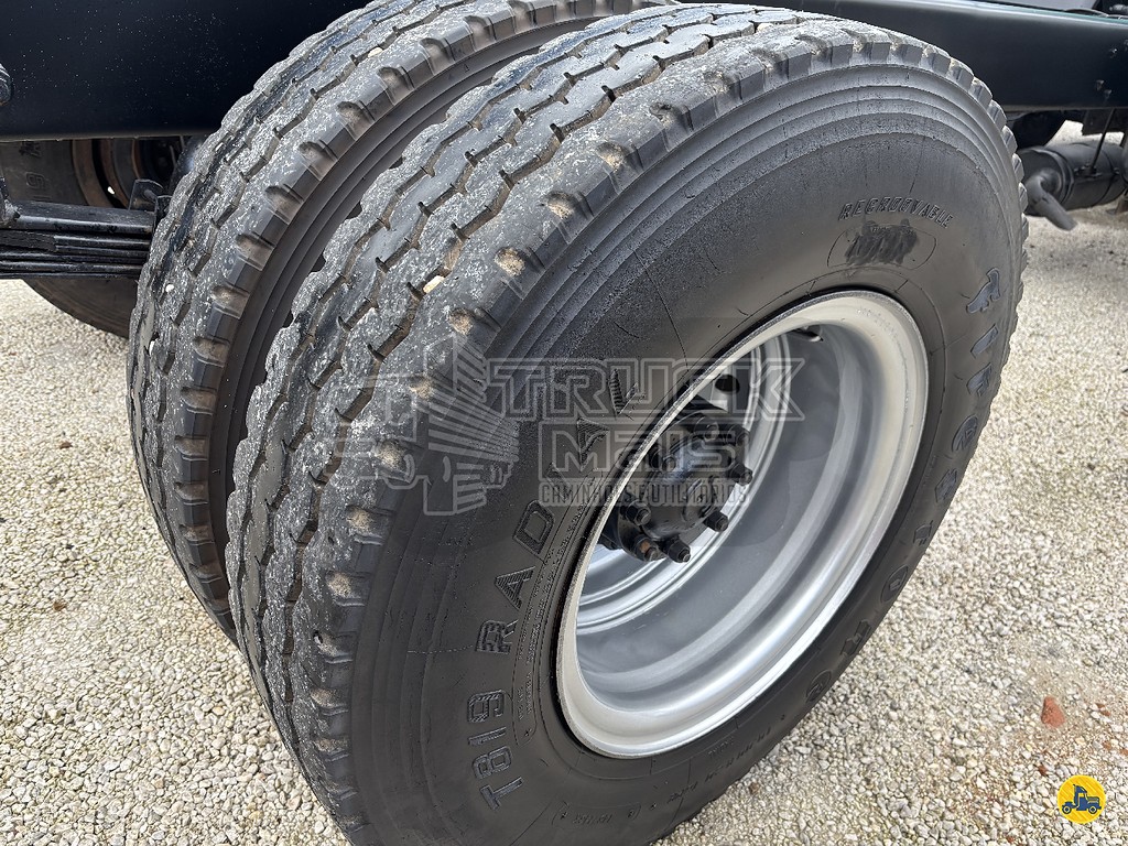 Caminhão FORD CARGO 1717 Chassis ANO 2008 de Truck Mais Caminhões no Paraná