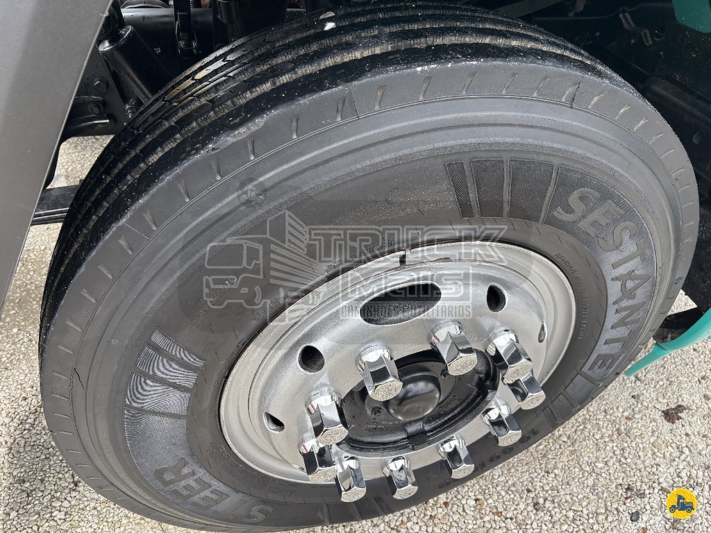 Caminhão FORD CARGO 1717 Chassis ANO 2008 de Truck Mais Caminhões no Paraná