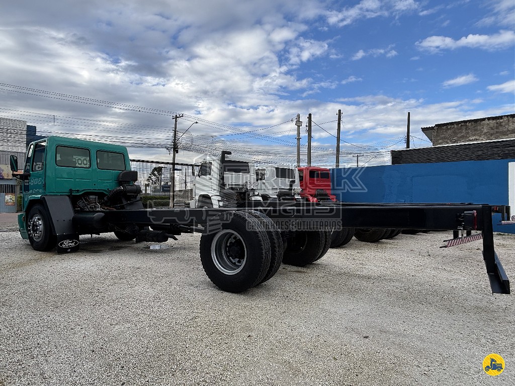 Caminhão FORD CARGO 1717 Chassis ANO 2008 de Truck Mais Caminhões no Paraná