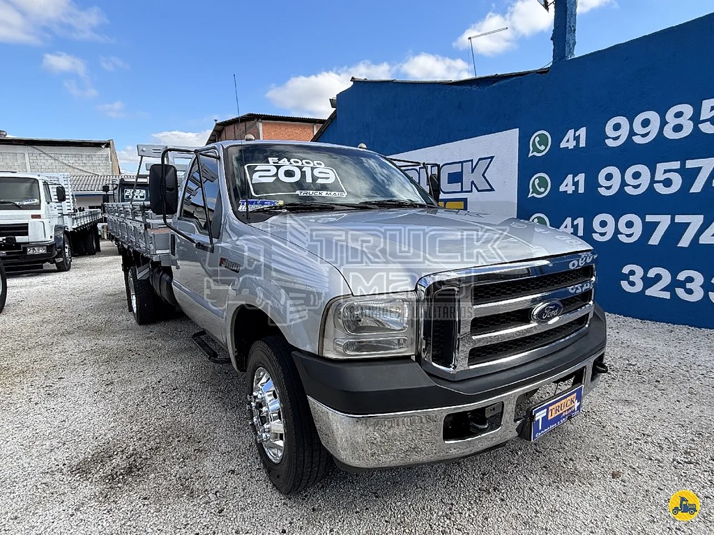 Caminhão FORD F-4000 Carga Seca ANO 2019 de Truck Mais Caminhões no Paraná
