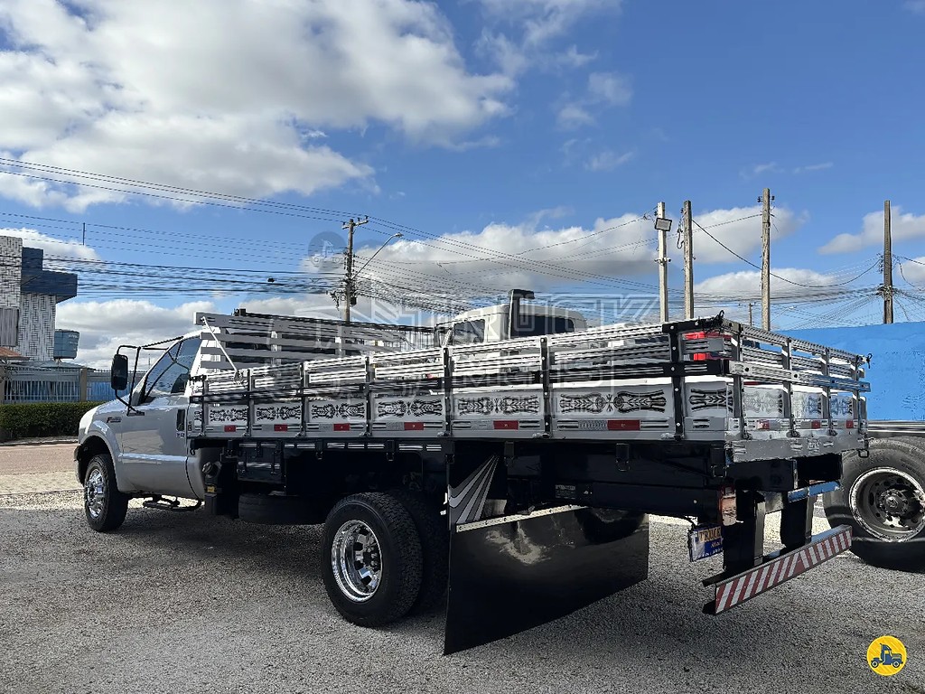 Caminhão FORD F-4000 Carga Seca ANO 2019 de Truck Mais Caminhões no Paraná