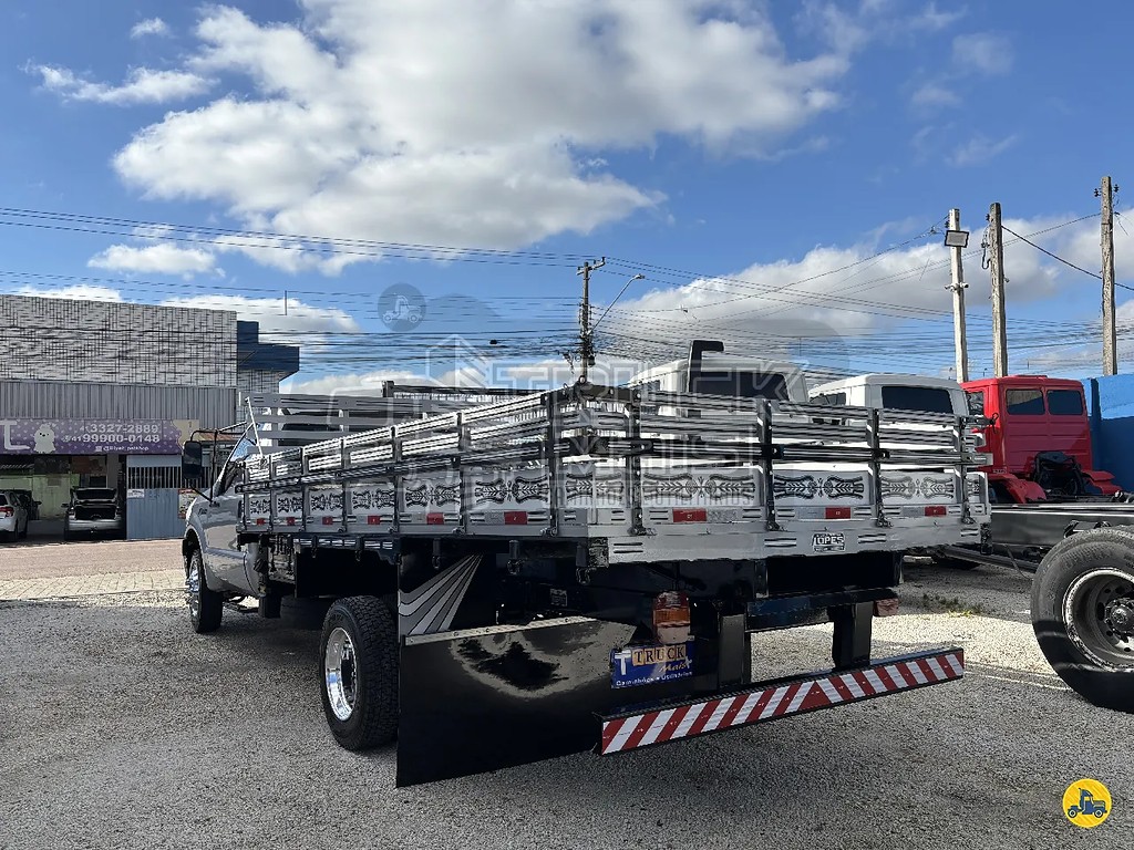 Caminhão FORD F-4000 Carga Seca ANO 2019 de Truck Mais Caminhões no Paraná