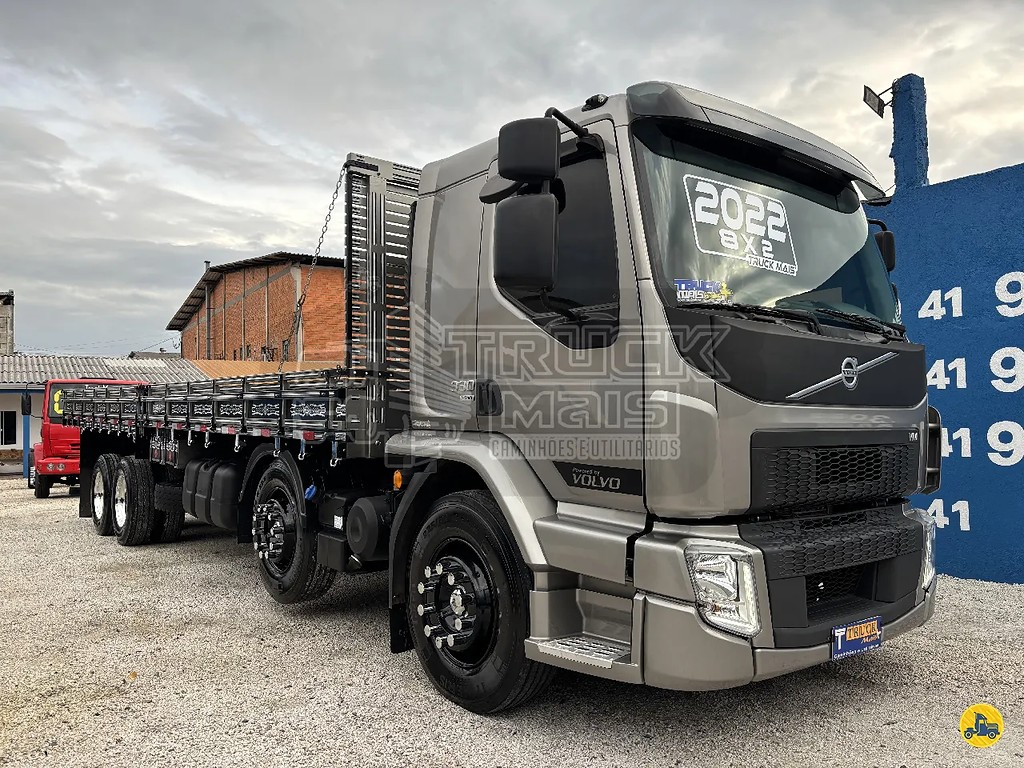 Caminhão VOLVO VM 330 Carga Seca ANO 2022 de Truck Mais Caminhões no Paraná