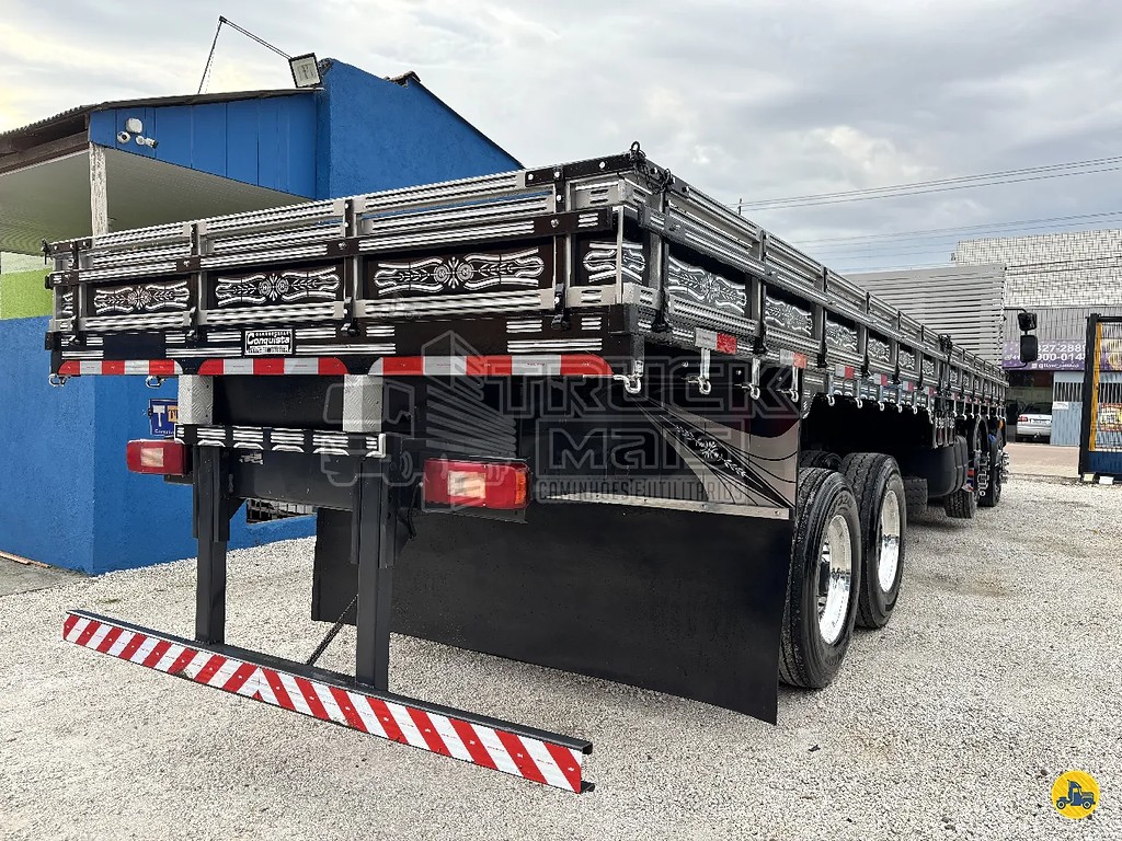 Caminhão VOLVO VM 330 Carga Seca ANO 2022 de Truck Mais Caminhões no Paraná