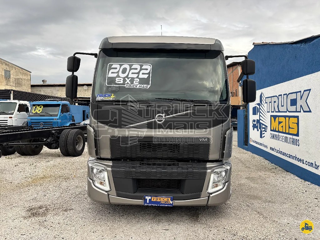Caminhão VOLVO VM 330 Carga Seca ANO 2022 de Truck Mais Caminhões no Paraná
