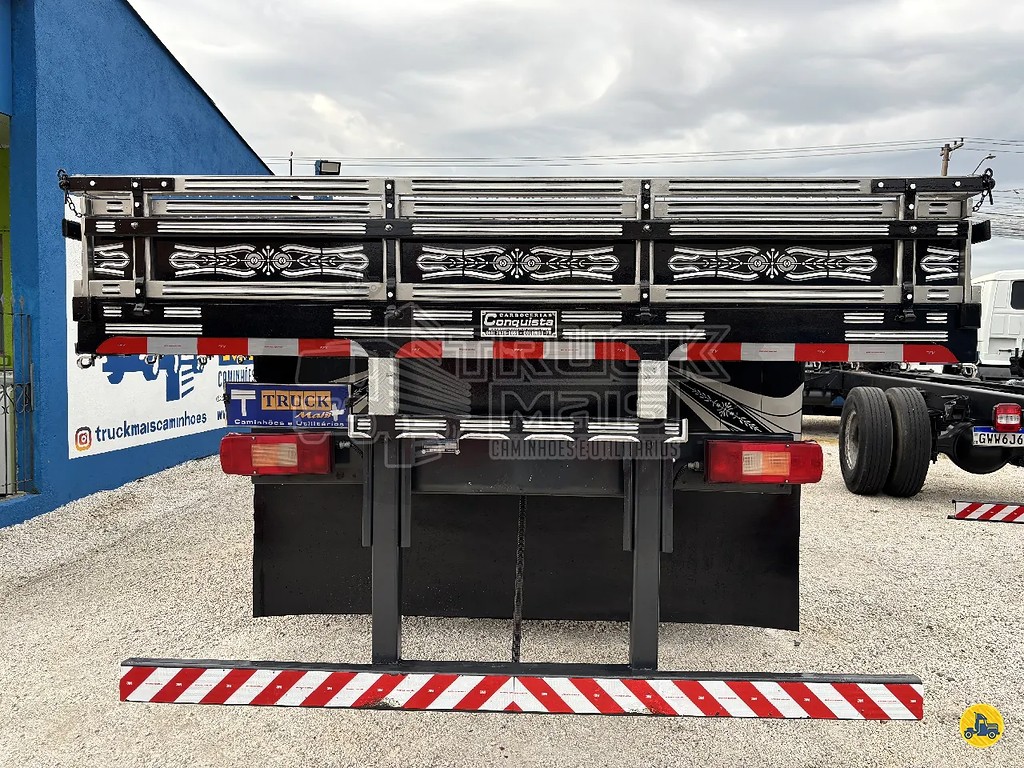 Caminhão VOLVO VM 330 Carga Seca ANO 2022 de Truck Mais Caminhões no Paraná