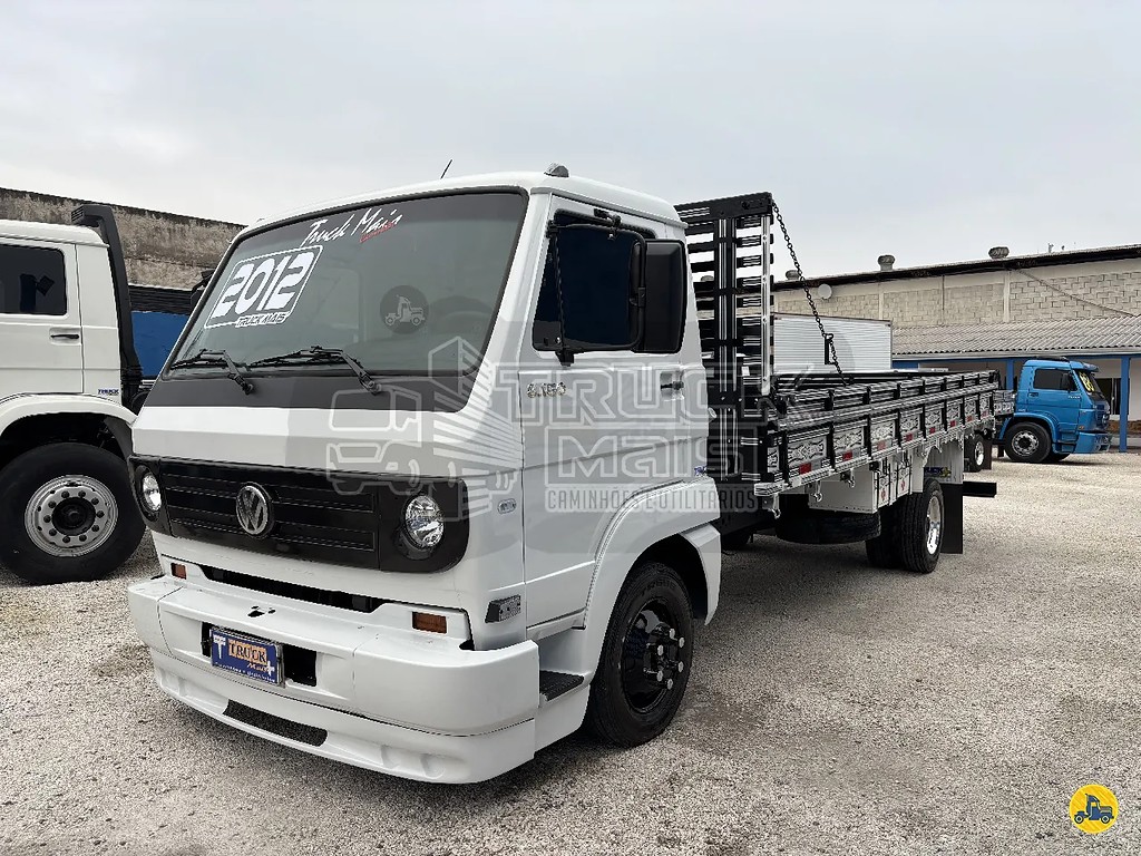 Caminhão VOLKSWAGEN VW 8150 Carroceria ANO 2012 de Truck Mais Caminhões no Paraná
