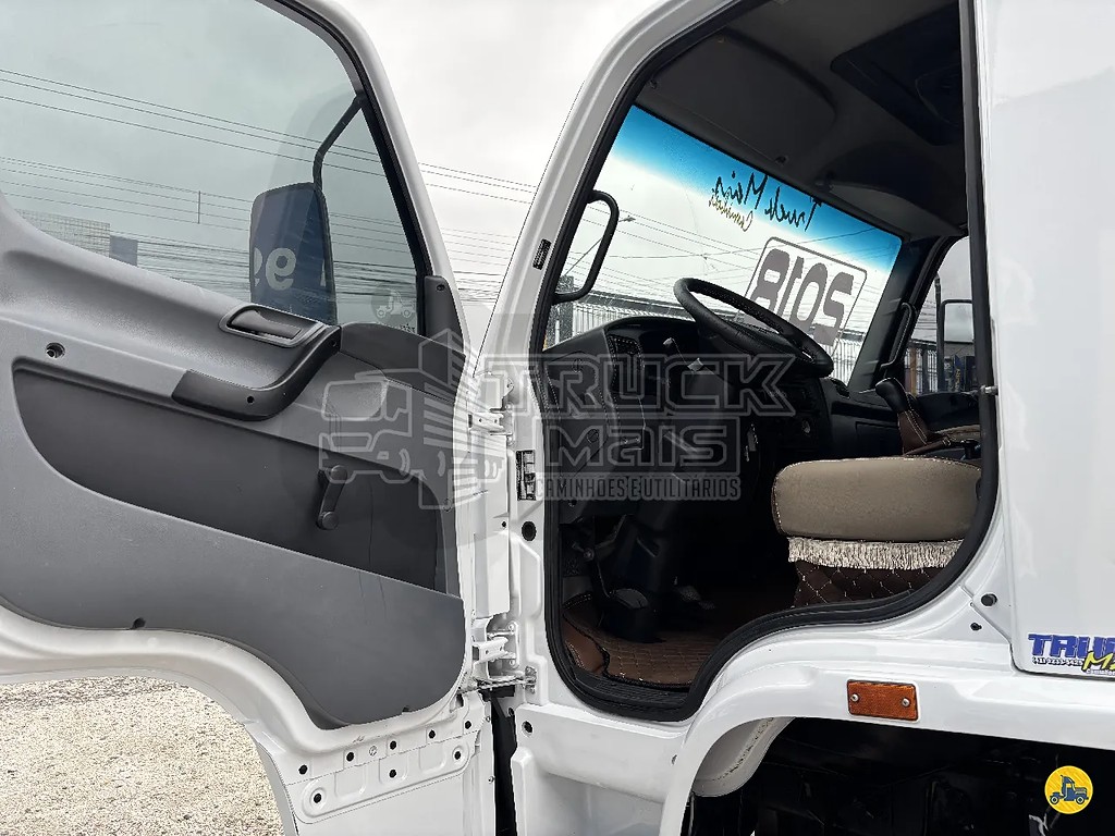 Caminhão MERCEDES BENZ MB 1016 Chassis ANO 2018 de Truck Mais Caminhões no Paraná