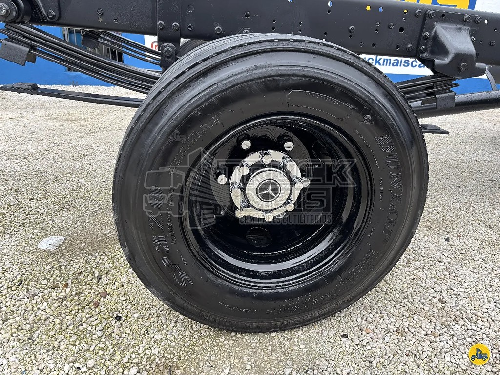 Caminhão MERCEDES BENZ MB 1016 Chassis ANO 2018 de Truck Mais Caminhões no Paraná