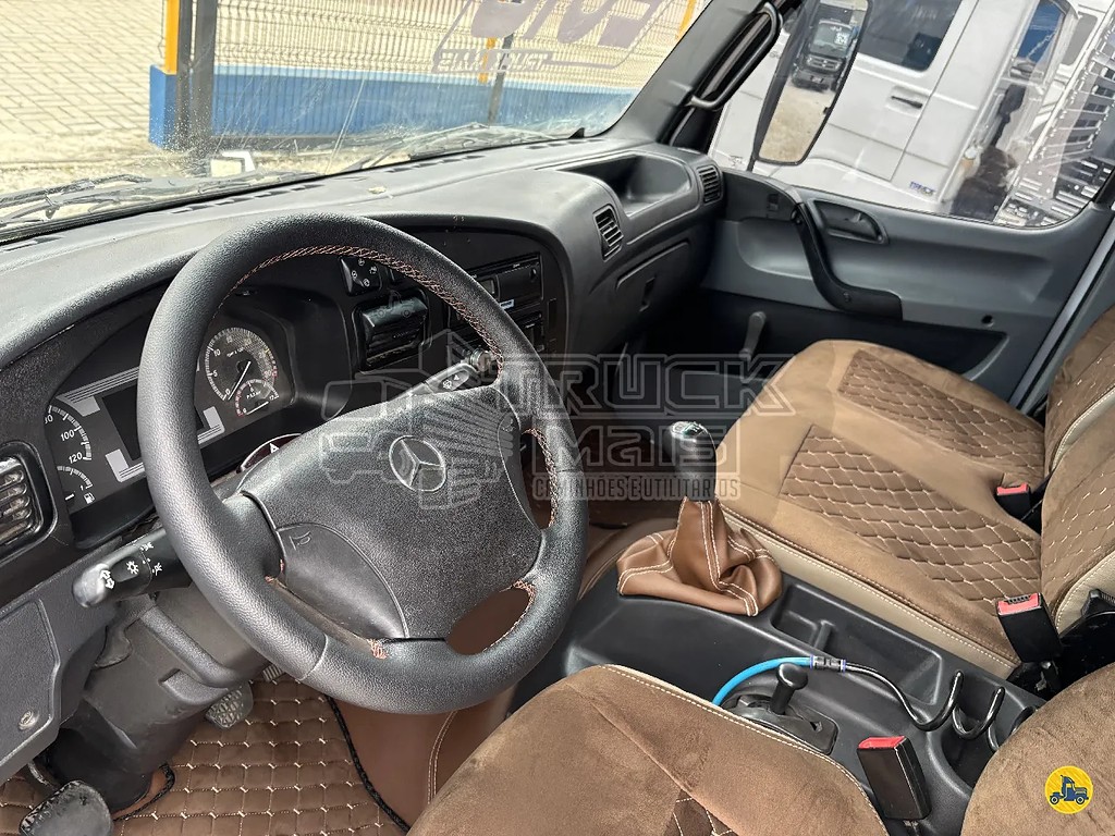 Caminhão MERCEDES BENZ MB 1016 Chassis ANO 2018 de Truck Mais Caminhões no Paraná
