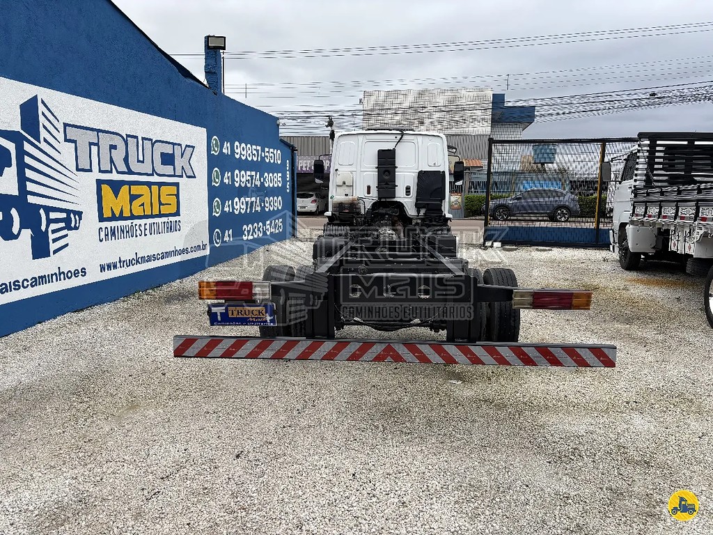 Caminhão MERCEDES BENZ MB 1016 Chassis ANO 2018 de Truck Mais Caminhões no Paraná
