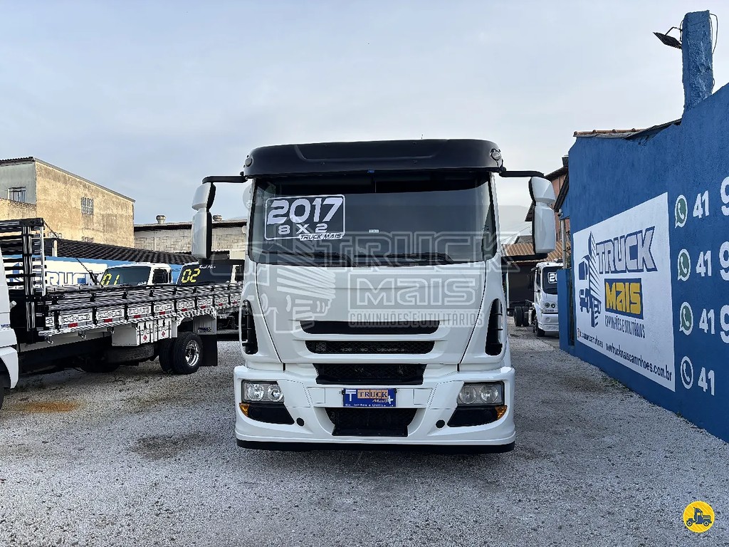 Caminhão IVECO TECTOR 240E30 Carga Seca ANO 2017 de Truck Mais Caminhões no Paraná
