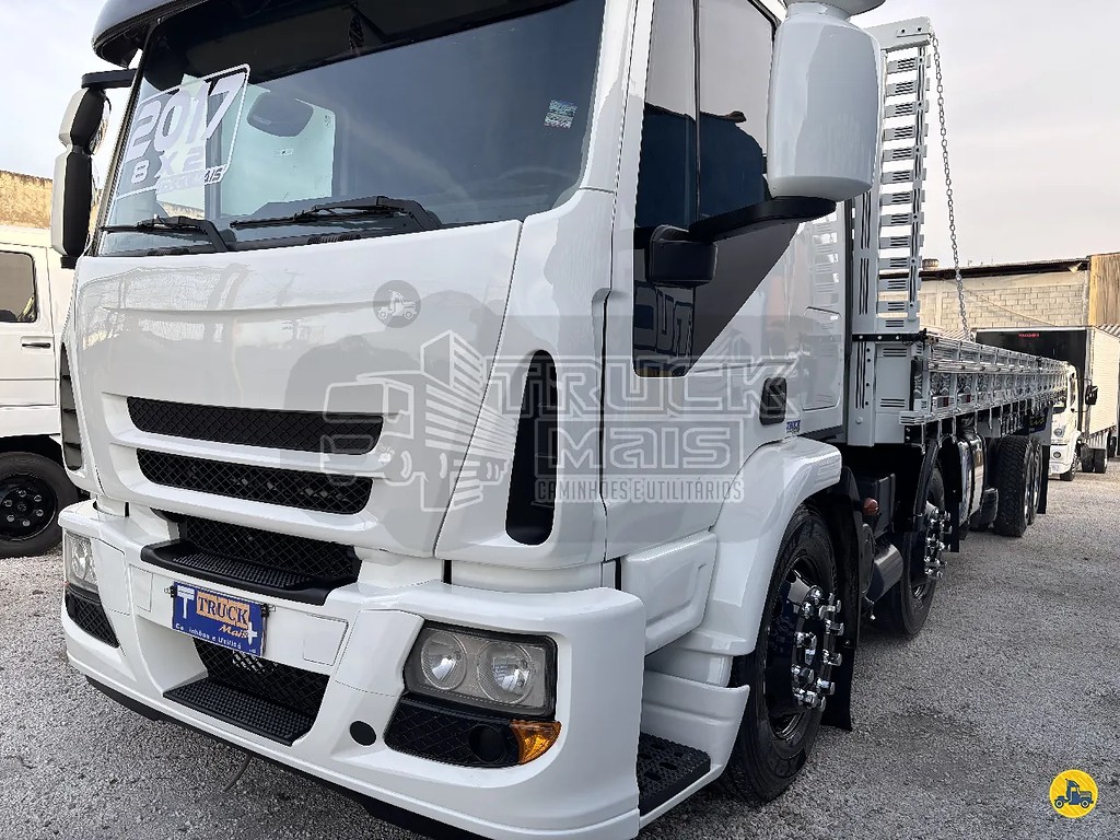 Caminhão IVECO TECTOR 240E30 Carga Seca ANO 2017 de Truck Mais Caminhões no Paraná