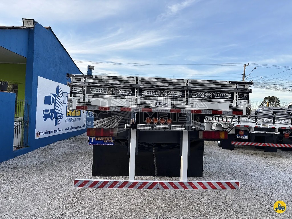 Caminhão IVECO TECTOR 240E30 Carga Seca ANO 2017 de Truck Mais Caminhões no Paraná