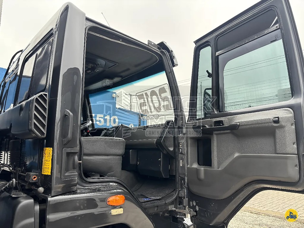 Caminhão FORD CARGO 816 Baú Sider ANO 2015 de Truck Mais Caminhões no Paraná