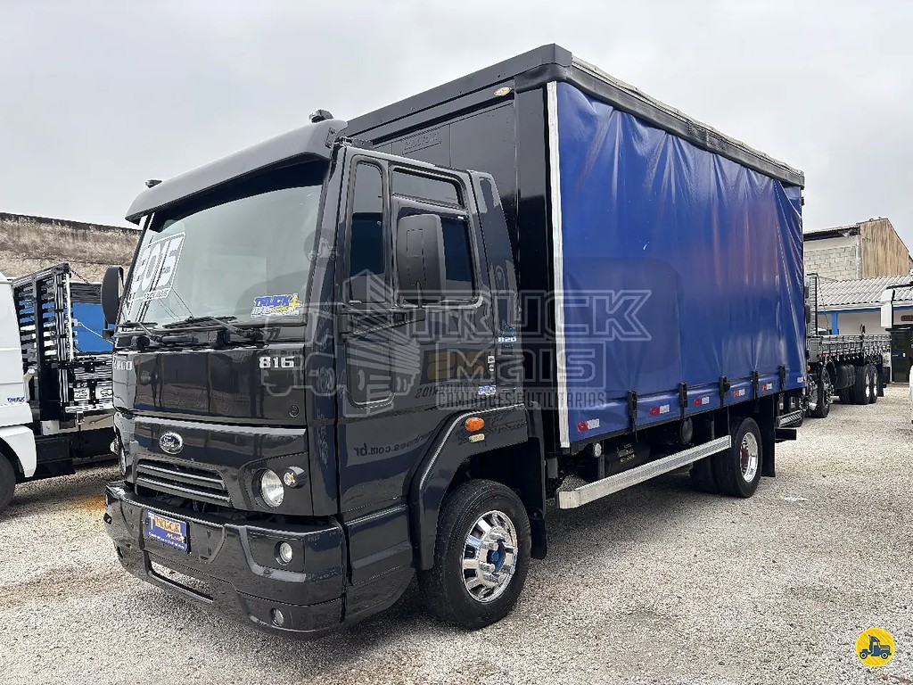 Caminhão FORD CARGO 816 Baú Sider ANO 2015 de Truck Mais Caminhões no Paraná