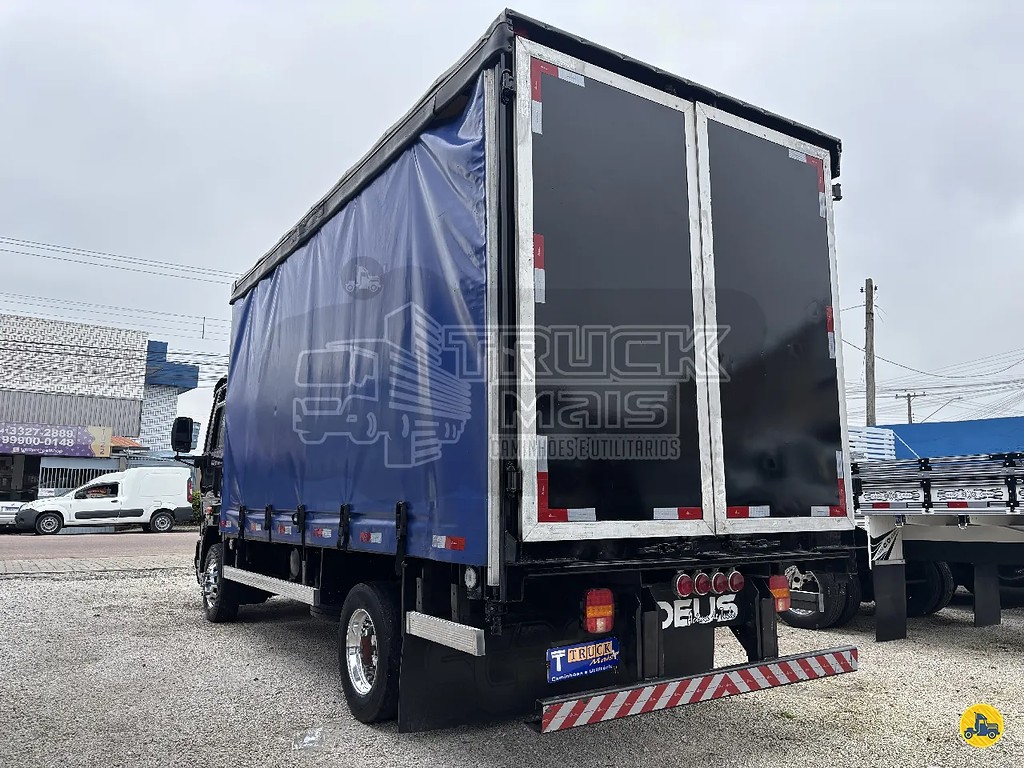 Caminhão FORD CARGO 816 Baú Sider ANO 2015 de Truck Mais Caminhões no Paraná